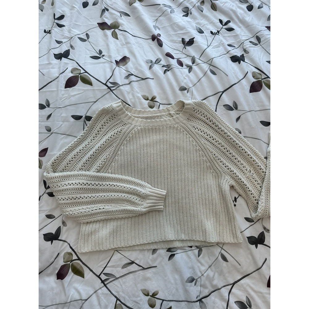 American Eagle knit sweater